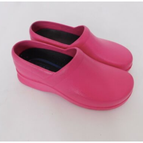 hot pink nursing clogs